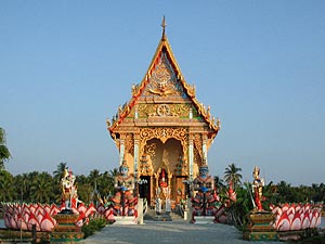 Samui Holiday Homes presents a temple's bot on Koh Samui.